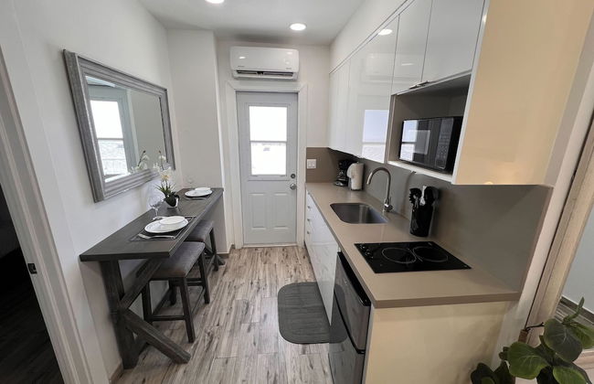 Newly Renovated #4 Close to the Beach w/ Parking - Foto 8