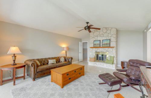 Family Home with Stunning Water Views in Tavares! - Photo 5