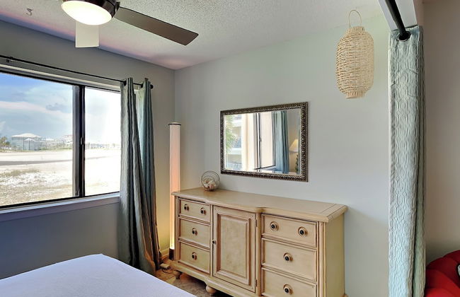 Sunset Harbor #2-204 - Latitude Adjustment - Foto 5