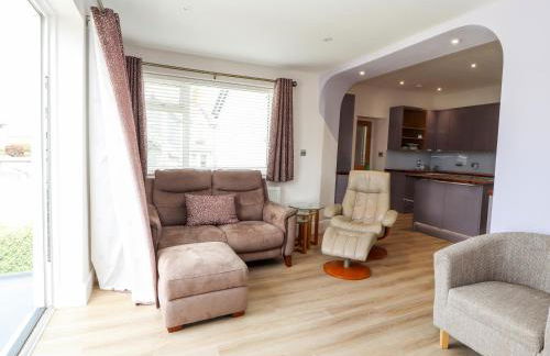 The Old Tywyn Post Office - Photo 7