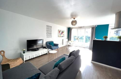 Paris La-Defense - U Arena - 2 Bedrooms - Terrace & Wifi - Foto 6