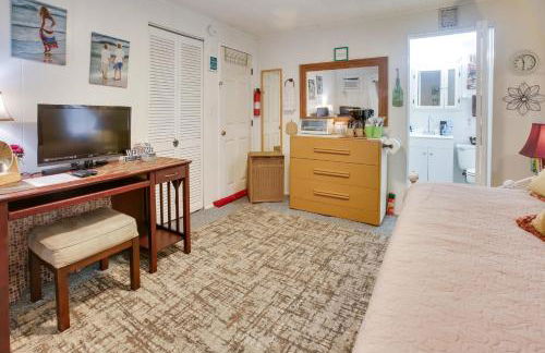 6 Mi to Palm Beach Studio with Pool Access! - Foto 9