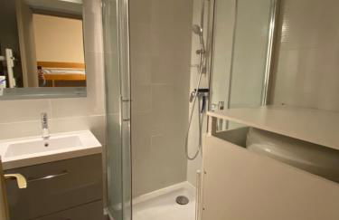 Superbe studio de montagne, au pied des pistes de ski, classé 3 étoiles - Foto 12