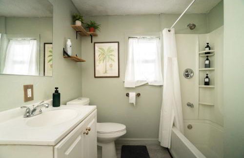 Walk to Eats, Shops and More Prime Providence Stay! - Foto 12