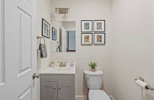 Happy Trails Chalet by Avantstay Sauna + Deck, Private Community Beach Access - Foto 24