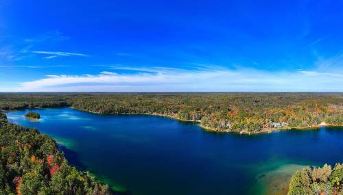 Pet-friendly Lakefront Gaylord Home with Dock! - Foto 4