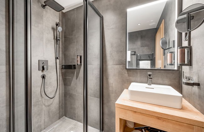 Summit Seefeld - Photo 34