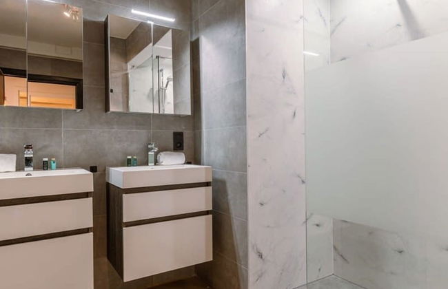 Lovely Apartment With Lateral sea View - Photo 21