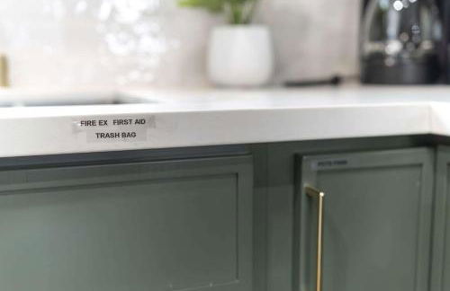 Brand New Apt w Parking Blocks from Downtown- F - Foto 16