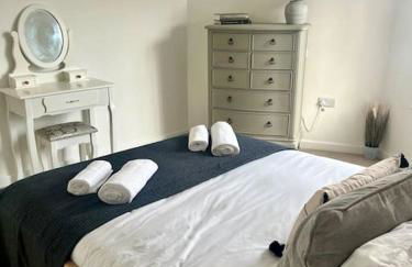 Corner House- hot tub and outdoor fireplace - Foto 38