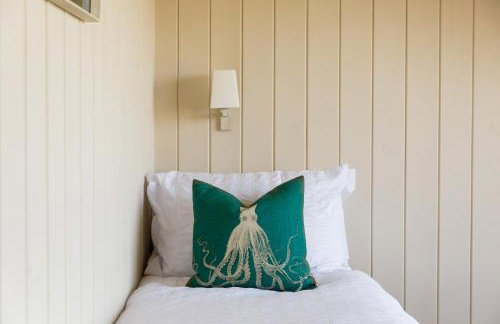 Vegan Seafront Retreat & Yoga Studio in West Wittering - Foto 40