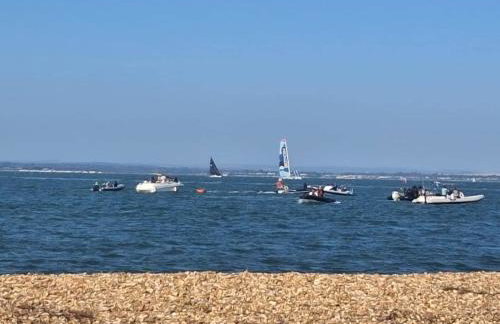 2Bed-Cabin Sleeps 4 WiFi Free Parking Sea Views - Photo 24