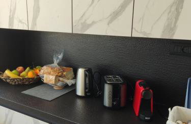 Sandy's Superior Suite - Photo 23