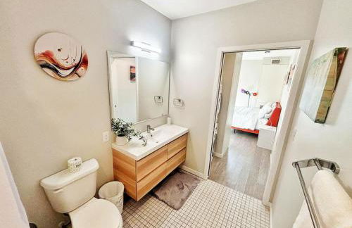 Zesty Orange Abode (438) - Foto 49