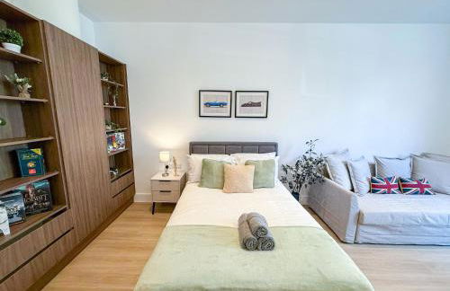 3-Bedroom with Balcony and Studio Apartments in St Johns Wood near Marylebone & Regents Park by NourNest Apartments - Foto 32