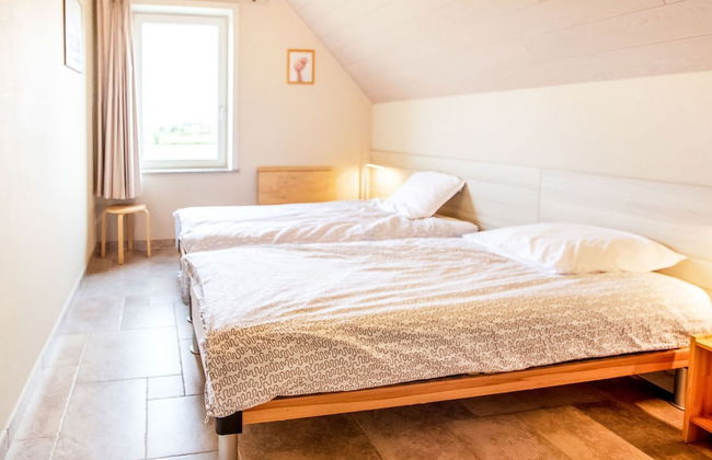 Home in a Rural Setting With a Wonderfully Garden - Foto 3