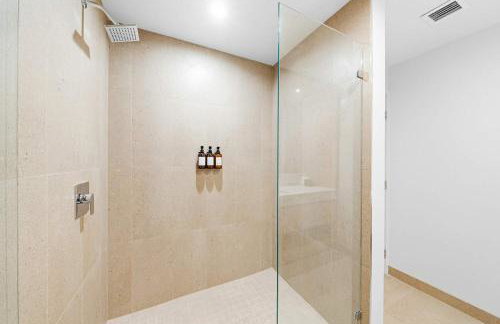 Miami Highline- Sauna Heated Pool Cabanas - Foto 14