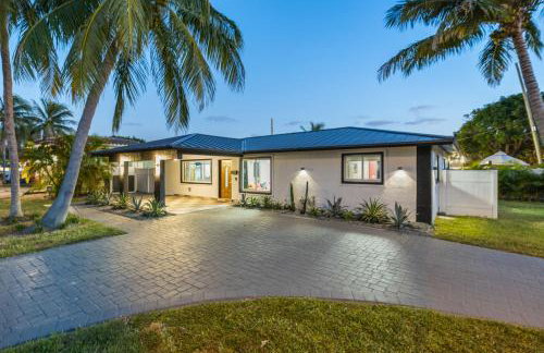 5 Min to Beach - Heated Pool Hot Tub 85 TV's BBQ Games - Foto 75