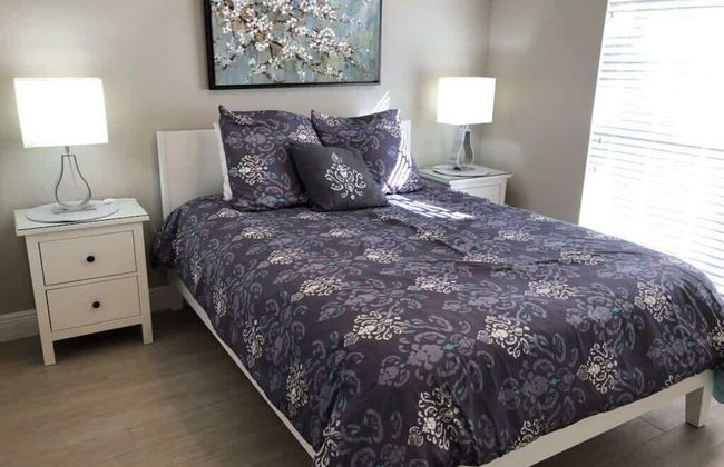 Beautiful Remodeled Private Pool Home - Foto 2