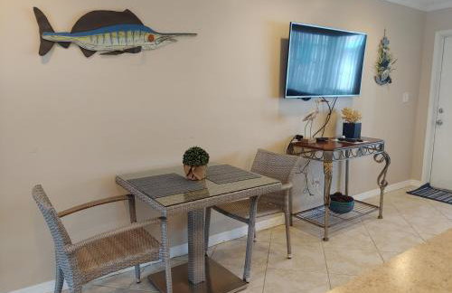 Sunrise Ocean Suites - Photo 30