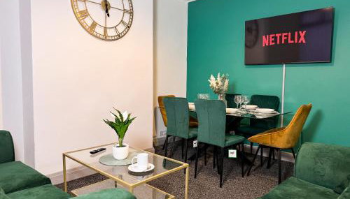 Hambledon House 4BR Entire Home - Foto 1