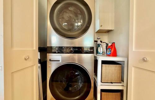 Unique Container, Home 20 Acres, Modern Stay - Photo 22