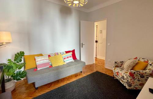 Central Retreat by the River, by TimeCooler - Foto 9