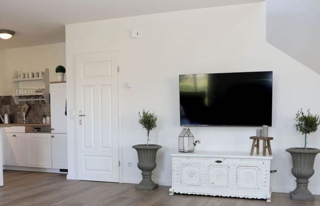 Northern Lights Modern Retreat - Photo 5