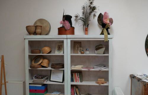 ‘Museum Loft’ Scotland’s Wee Hat Museum - Photo 24