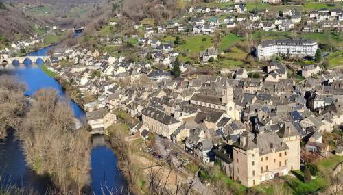 Maison en Pierre et Colombage à Entraygues - Photo 3
