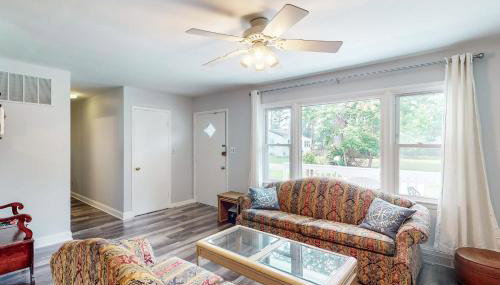 Steps to Chesapeake Bay! Callaway Drive Retreat - Foto 5