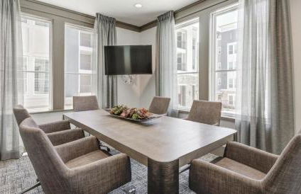 Landing Stylish 1BD Clubhouse Pool - Foto 34