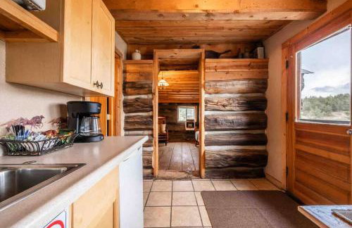 New! Charming Cabin in Colorado National Forest - Foto 9