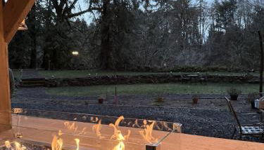 Enchanted Hollow- Cozy, Romantic Woodland Getaway - Foto 3