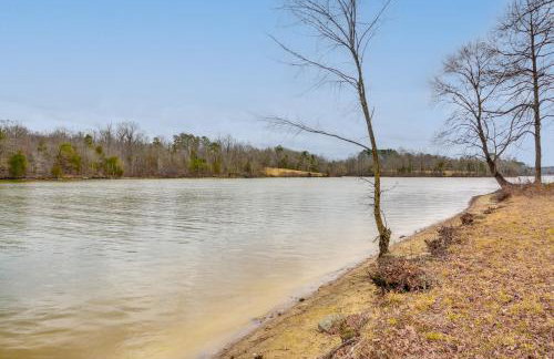 Tranquil Lakefront Home with Sunroom in Burlington - Foto 2