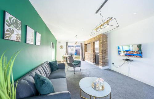 Elegant Bedroom -Near M25, Free Parking , Free WiFi - Foto 17