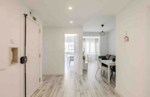 Lovely 3-bedroom condo w/ free parking on premises - Foto 6