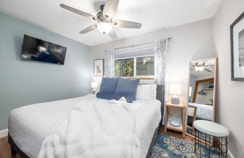 Forest Home with Deck, EV Station, King Beds - Foto 19