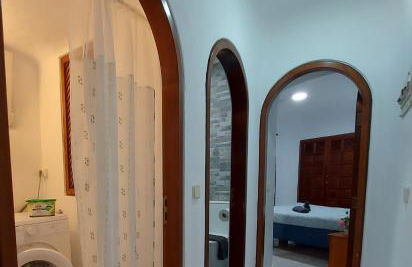 Bungalow with Sunny Private Terrace - Secure Bike or Board Storage - Foto 21