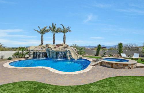 Luxury Estate, Sleeps 24, Sonoran by HomeStakes Stays - Foto 41
