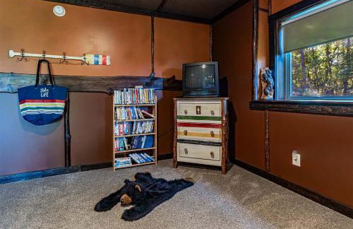 Spacious Leech Lake Home on 2 Private Acres, 200' of lake shore 15 Minutes to Walker with boat lift, dock, swimming, fire pit - Foto 61