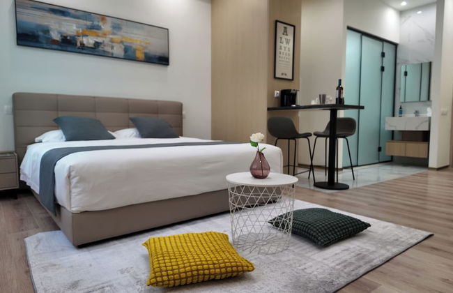 CC LUX Suites - Photo 14