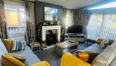 Laburnum Lodge with Hot Tub - Foto 4