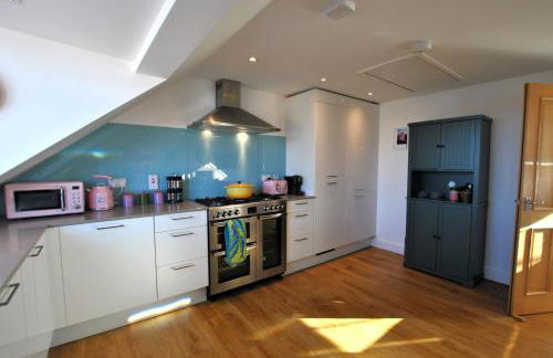 Bass View Cellardyke- contemporary coastal stay - Photo 33