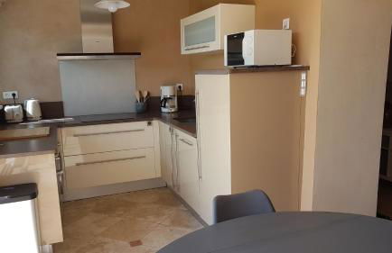 Callian: lumineux duplex avec terrasse et vue - Foto 8