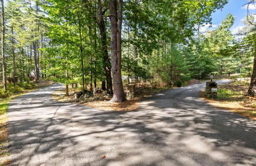 Lakeside Luxury Retreat with Winnipesaukee Views - Foto 71