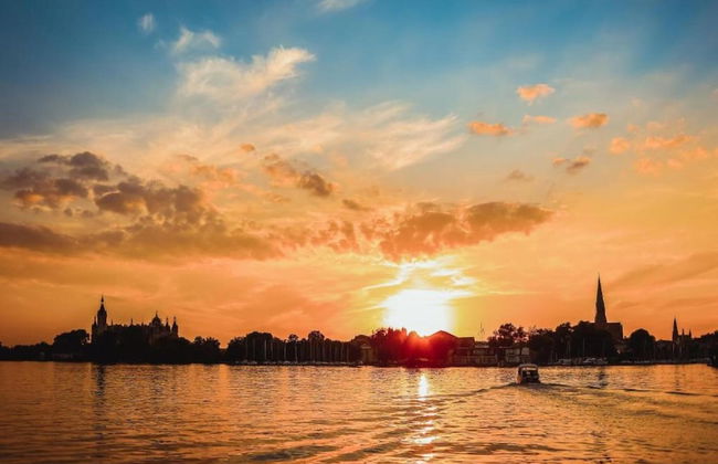 Wooden House in Plate Near Lake Schwerin - Foto 27