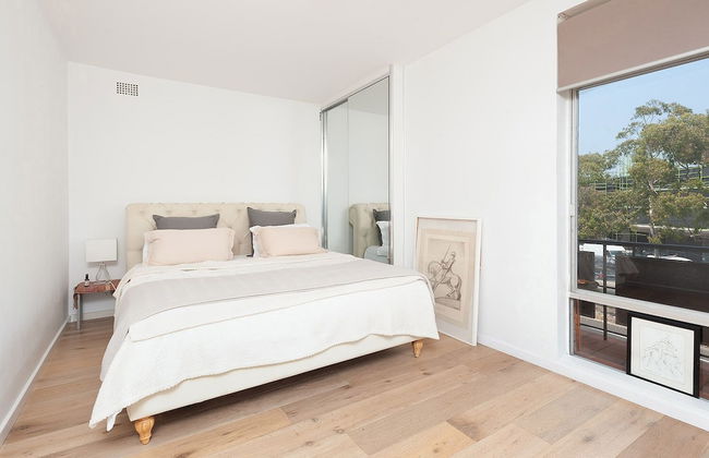 Bondi Beach Getaway - Photo 3