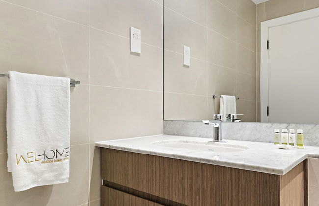 WelHome - Mesmerizing Sea & Burj Khalifa Views Apt at La Voile - Photo 18