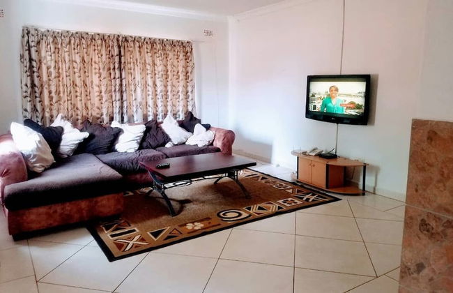 WestPoint Quays - Photo 7